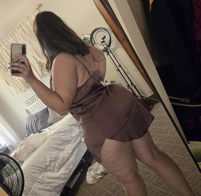 Ignacio_Almundo из Сракотаевска - 18+, Полнота, Попа, Сиськи, MILF, Thick Thighs, Девушка в очках, Длиннопост, NSFW