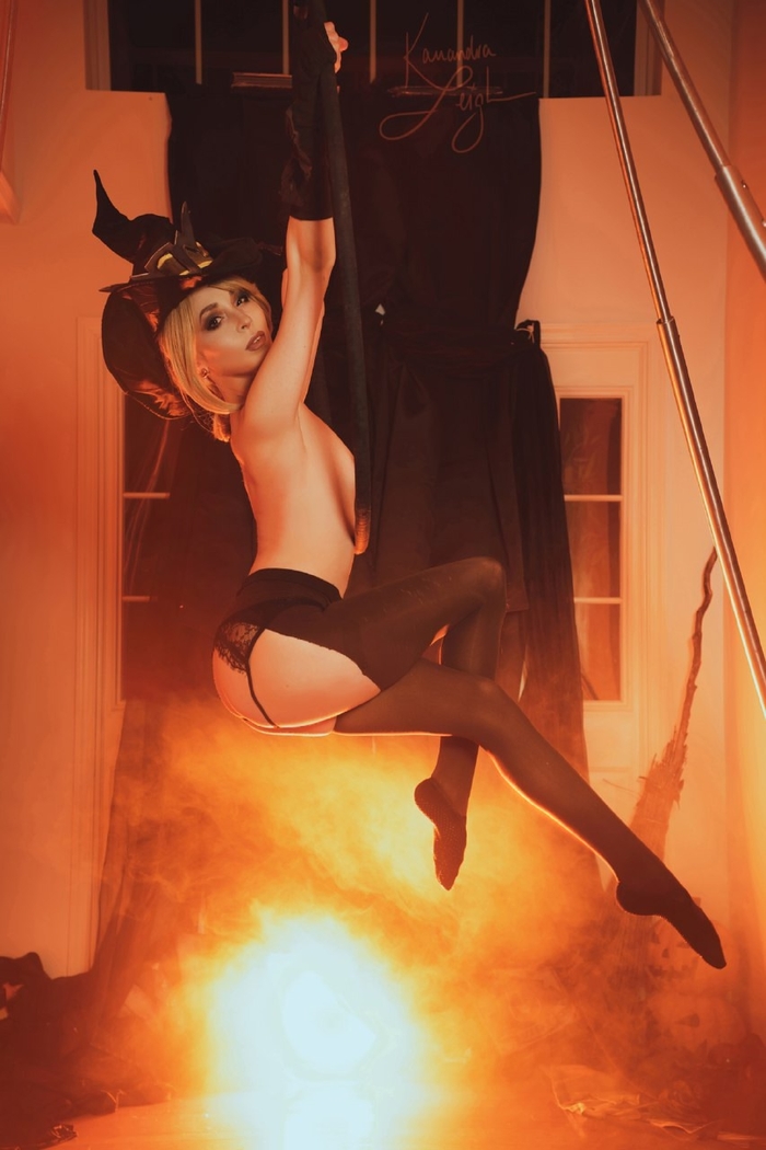 Mercy by Kassandra Leigh - 18+, The photo, PHOTOSESSION, Cosplay, Cosplayers, Erotic lingerie, Booty, Boobs, Erotic, Games, Overwatch, Overwatch 2, Mercy, Longpost, NSFW, Kassandra Leigh