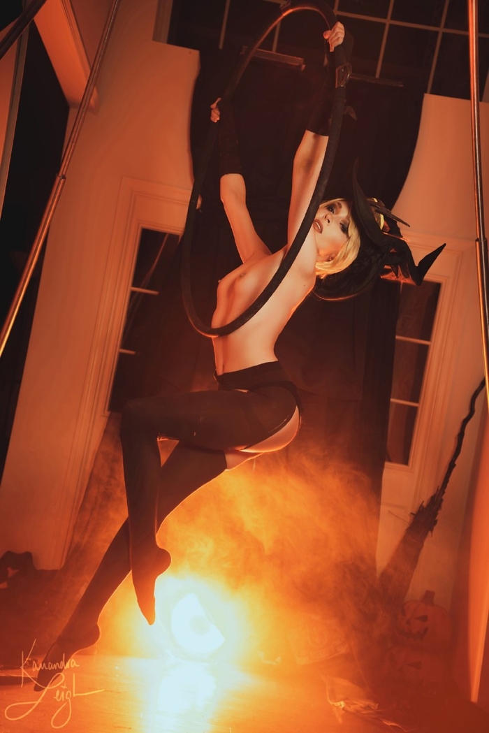 Continuation of the post Mercy by Cassandra Leigh - 18+, The photo, PHOTOSESSION, Cosplay, Cosplayers, Erotic lingerie, Booty, Boobs, Erotic, Games, Overwatch, Overwatch 2, Mercy, Longpost, Reply to post, NSFW, Kassandra Leigh