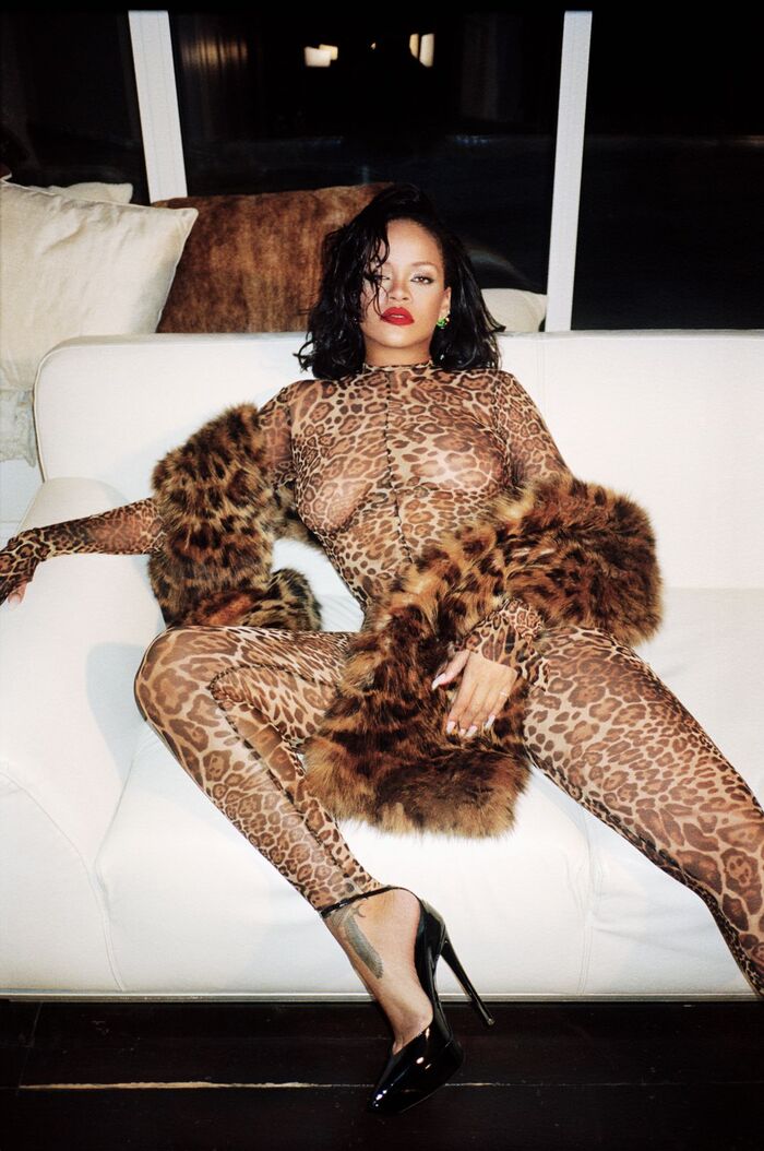 Rihanna - 18+, Erotic, Stars, Naked stars, Sexuality, Rihanna, High heels, Girls, NSFW